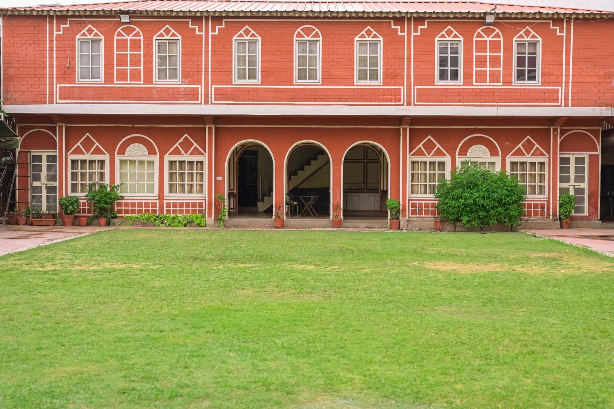 Gdc Resort Jaipur Exteriör bild